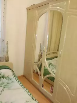 , 100 <sup>2</sup>,  2