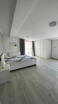 3 ��. ��������, 137 �<sup>2</sup>, 1/3 ������