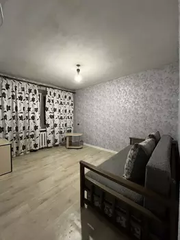 2 ��. ��������, 37 �<sup>2</sup>, 1/9 ������