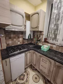 4 ��. ��������, 101 �<sup>2</sup>, 6/17 ������