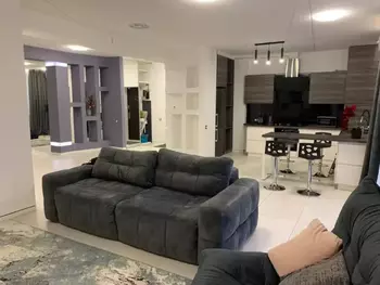 3 ��. ��������, 136 �<sup>2</sup>, 2/6 ������