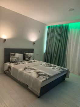 1 . , 28 <sup>2</sup>, 1/1 