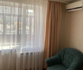 1 ���. ��������, 37 �<sup>2</sup>, 5/11 ����