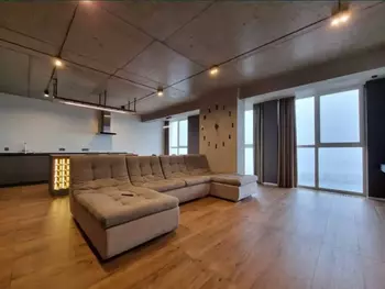 2 ��. ��������, 95 �<sup>2</sup>, 17/17 ������