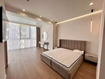 4 ��. ��������, 130 �<sup>2</sup>, 12/13 ������