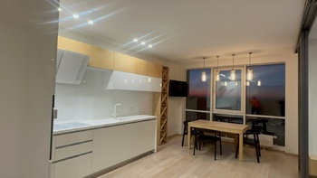 2 ��. ��������, 84 �<sup>2</sup>, 23/25 ������