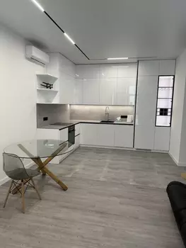 2 ��. ��������, 50 �<sup>2</sup>, 4/10 ������