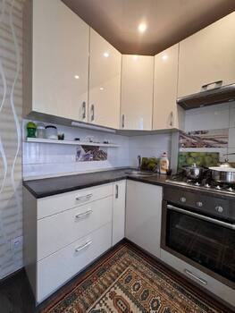 1 ��. ��������, 37 �<sup>2</sup>, 4/9 ������