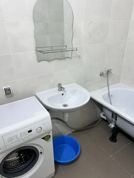 1 ��. ��������, 42 �<sup>2</sup>, 5/10 ������