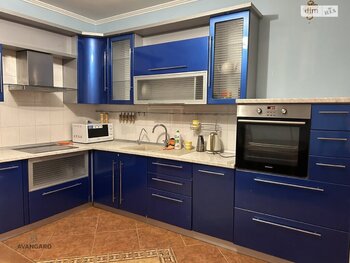 3 ��. ��������, 100 �<sup>2</sup>, 9/13 ������