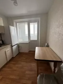 1 ���. ��������, 42 �<sup>2</sup>, 6/12 ����