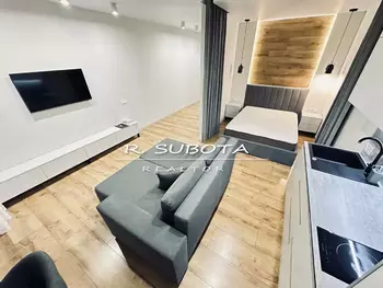 1 . , 45 <sup>2</sup>, 10/25 