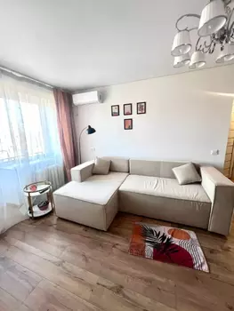 1 ��. ��������, 37 �<sup>2</sup>, 4/5 ������