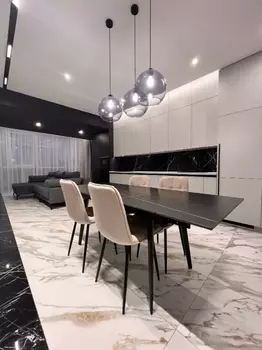 4 ��. ��������, 130 �<sup>2</sup>, 2/14 ������