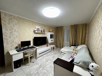 3 ���. ��������, 67 �<sup>2</sup>, 6/9 ����