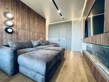 3 ��. ��������, 90 �<sup>2</sup>, 18/19 ������