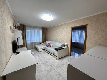 3 ��. ��������, 67 �<sup>2</sup>, 6/9 ������