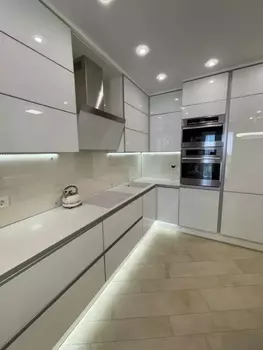 2 ��. ��������, 47 �<sup>2</sup>, 7/17 ������