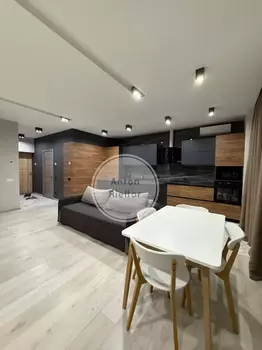 2 . , 70 <sup>2</sup>, 8/9 