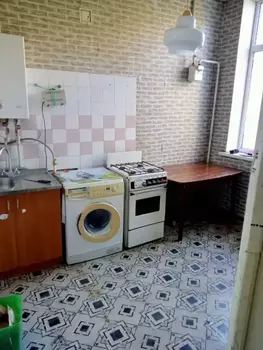 4 ���. ��������, 80 �<sup>2</sup>, 4/5 ����