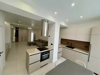 4 ���. ��������, 125 �<sup>2</sup>, 8/13 ����