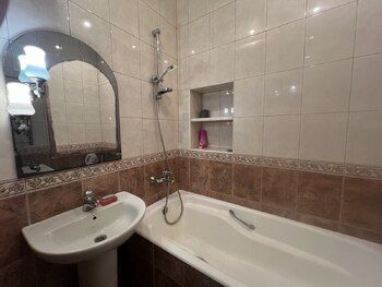 1 ���. ��������, 54 �<sup>2</sup>, 5/5 ����