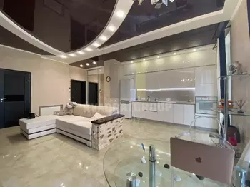 2 ��. ��������, 70 �<sup>2</sup>, 16/17 ������