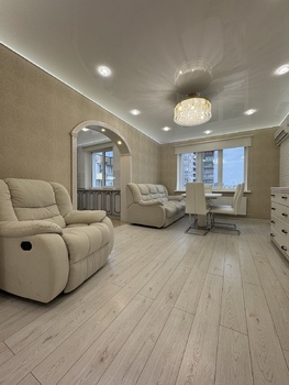 4 . , 84 <sup>2</sup>, 8/9 