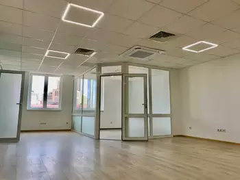 ��� �����, 80 �<sup>2</sup>, 4/4 ����