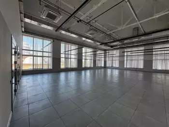 ��� �����, 300 �<sup>2</sup>, 4/4 ����