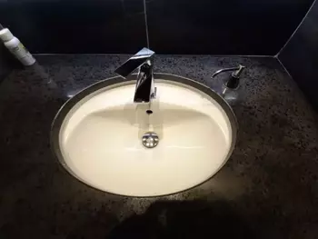 ��� �����, 51 �<sup>2</sup>, 4/6 ������