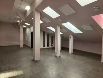 ��� �����, 100 �<sup>2</sup>, 3/3 ����