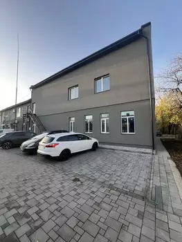  , 700 м² <sup>2</sup>, 3/3 