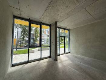  , 84,1 <sup>2</sup>, 1/8 