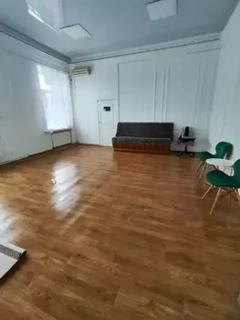 ����� �����, 28 �<sup>2</sup>, 1/4 ����