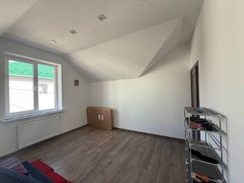 , 143 <sup>2</sup>,  2,  3