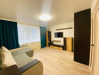 2 ��. ��������, 51 ��. �., 1/9 ������