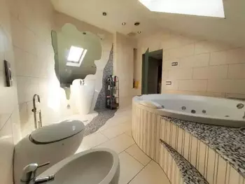1 . , 126 . ., 10/10 