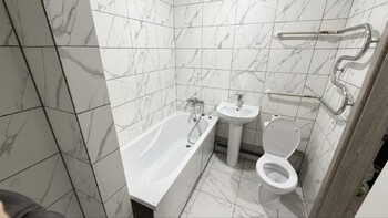 3 ���. ��������, 58 ��. �., 2/5 ����