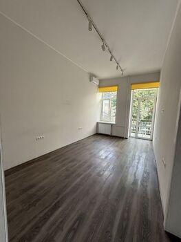 4 ��. ��������, 89 ��. �., 4/4 ������