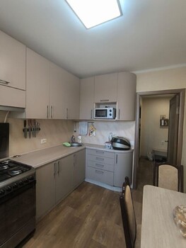 3 ���. ��������, 72 ��. �., 7/9 ����