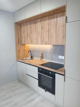 1 ��. ��������, 41 ��. �., 14/25 ������