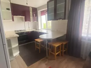 3 ���. ��������, 61 ��. �., 5/5 ����