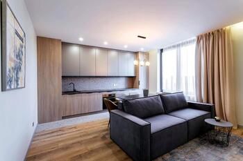 3 ��. ��������, 77 ��. �., 10/18 ������