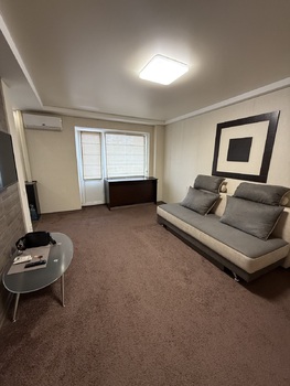 1 ���. ��������, 30 ��. �., 2/5 ����