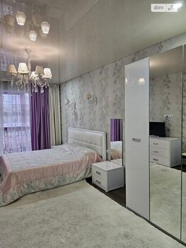 1 ���. ��������, 59 ��. �., 5/12 ����