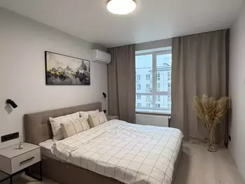 1 ���. ��������, 45 ��. �., 9/10 ����