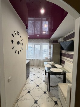 3 ��. ��������, 70 ��. �., 9/9 ������