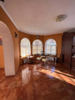 5 ��. ��������, 190 ��. �., 1/2 ������