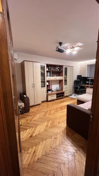 1 ���. ��������, 30 ��. �., 5/9 ����